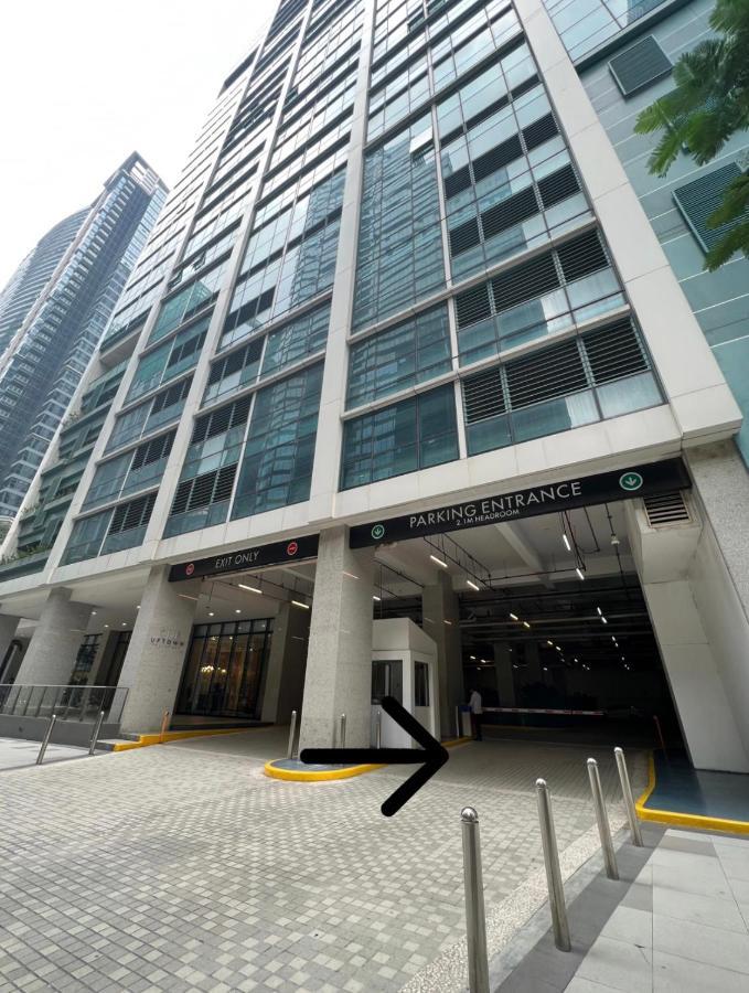 La Palazzo - Across Uptown Mall & Grand Hyatt Bgc Taguig Exterior foto