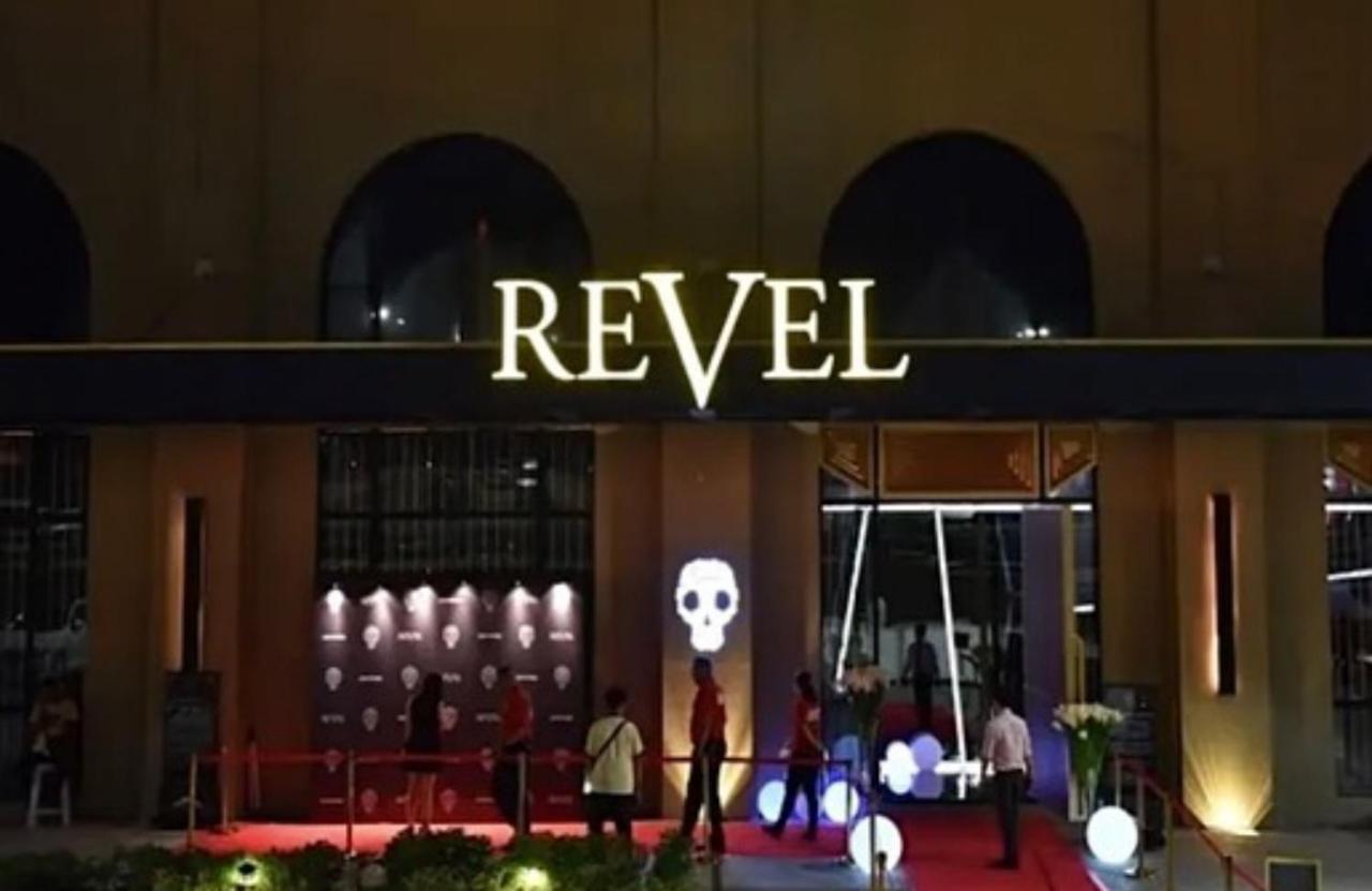 La Palazzo - Across Uptown Mall & Grand Hyatt Bgc Taguig Exterior foto